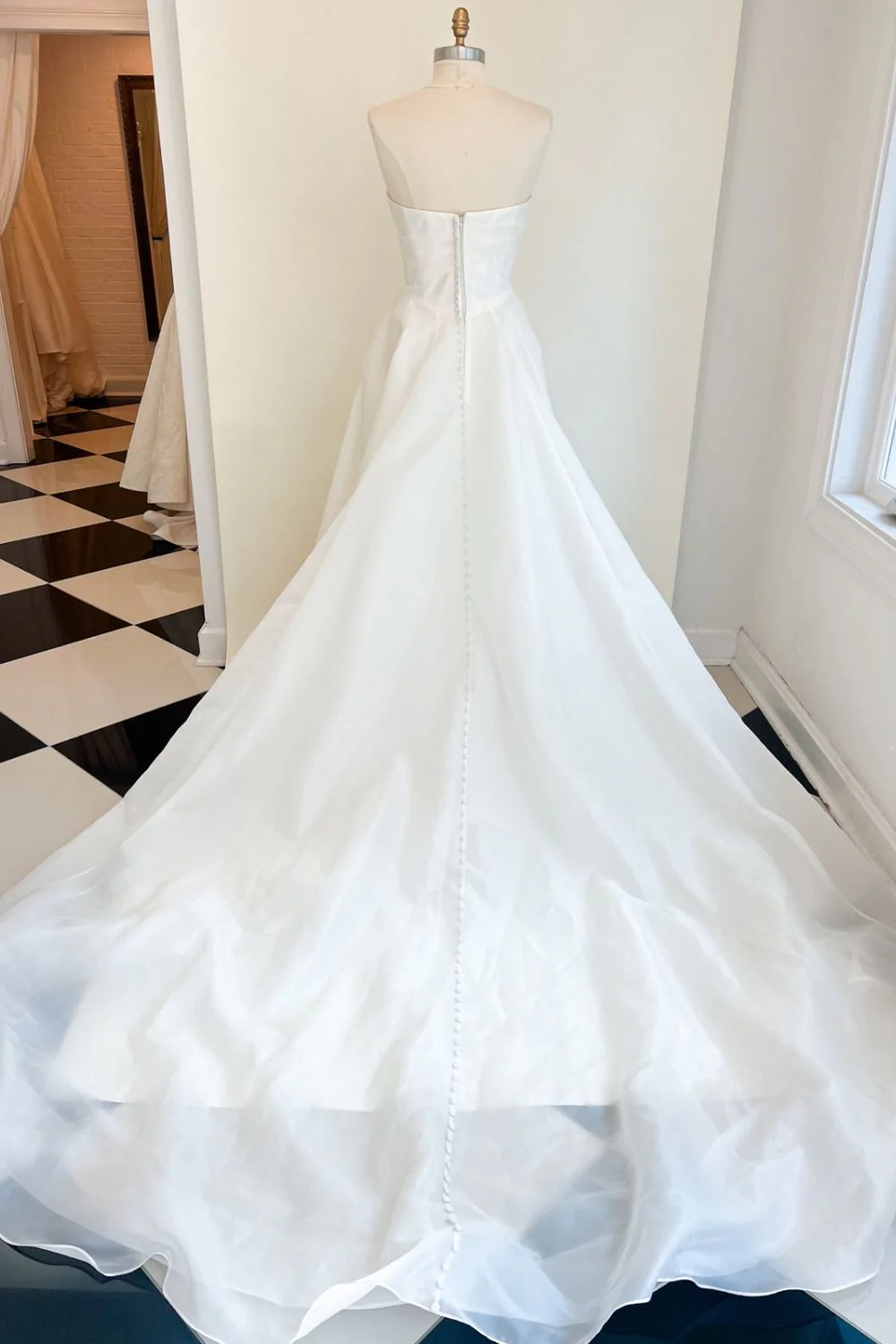 D3941 - Image 3