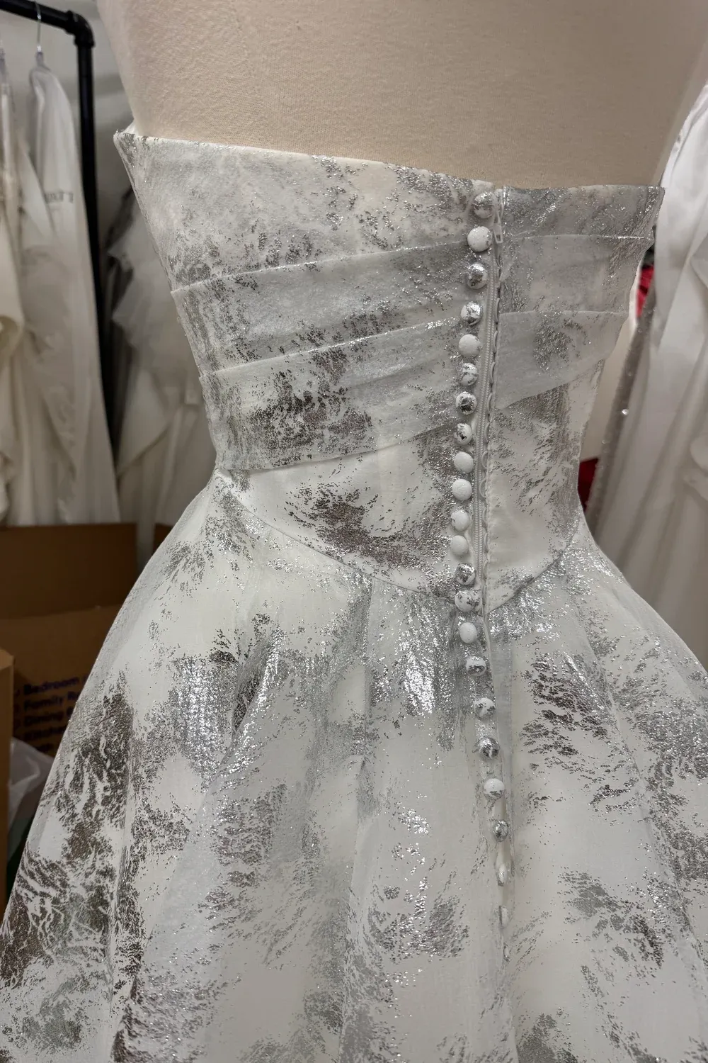 D3941 - Image 8