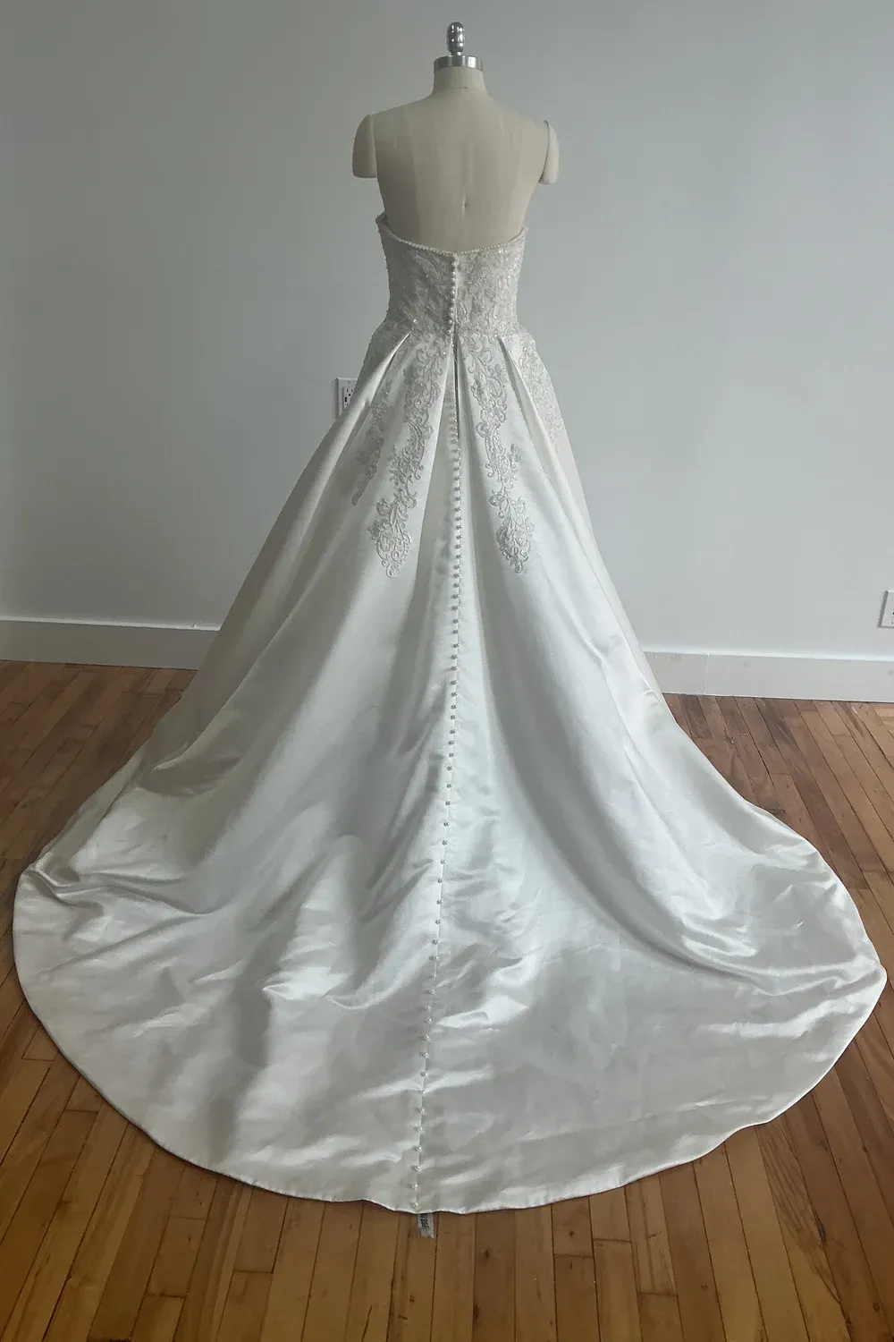 D3977 - Image 4