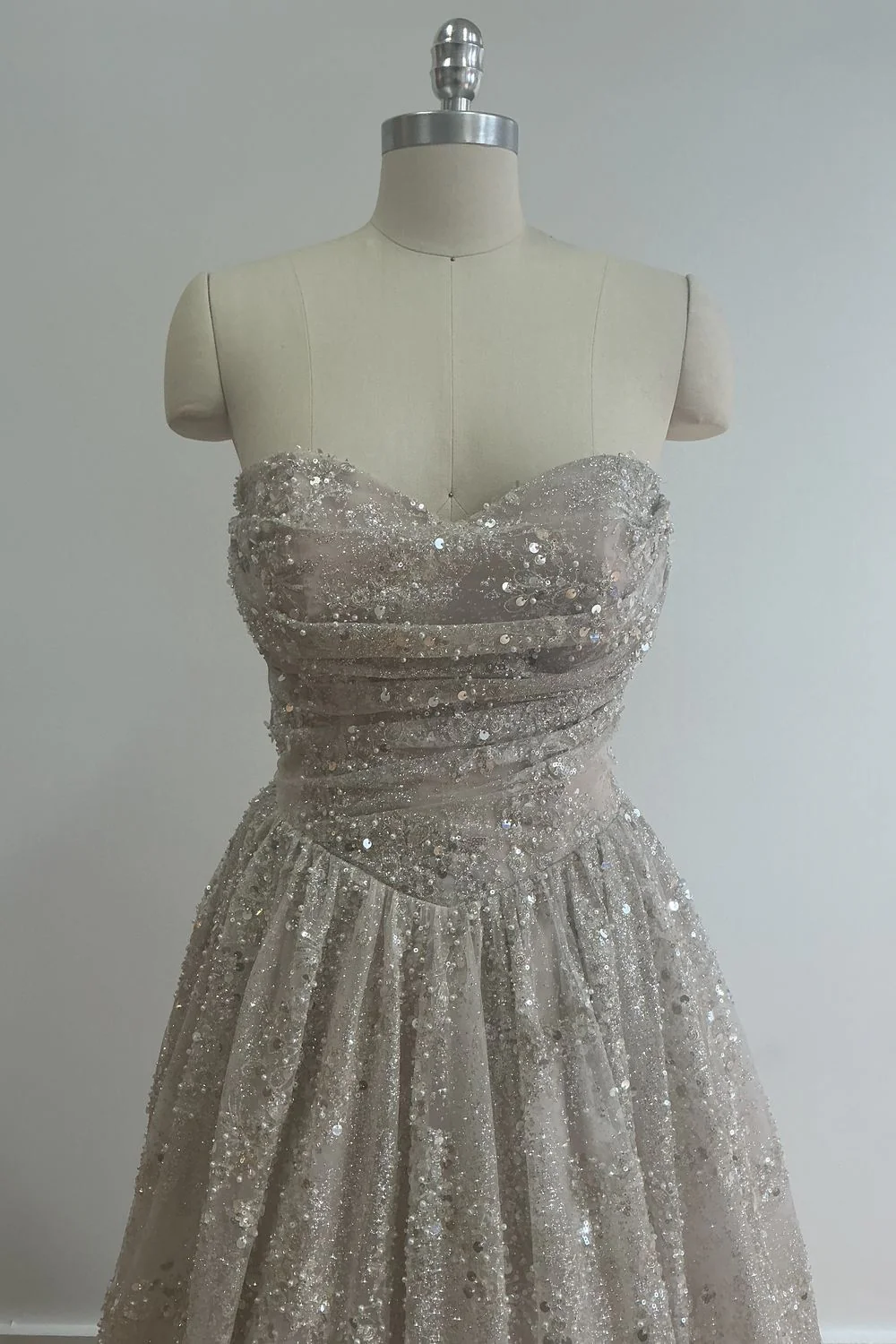 D4057 - Image 4