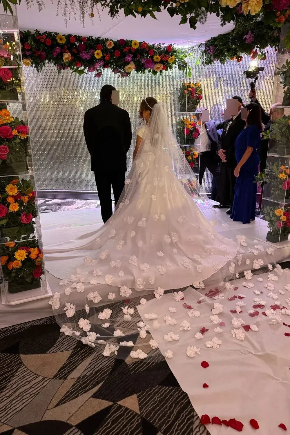 Love by Pnina Tornai Wedding Dress - Image 7