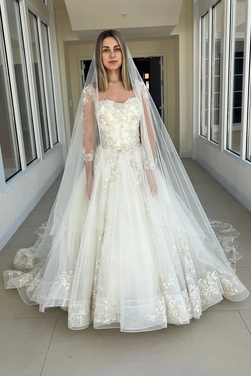DP272 Belle w/ Veil - Image 7