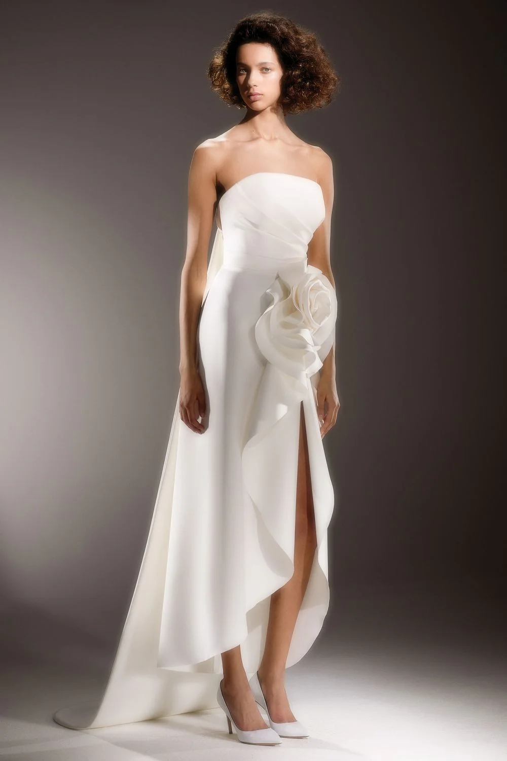 DRAPED ROSE COLUMN