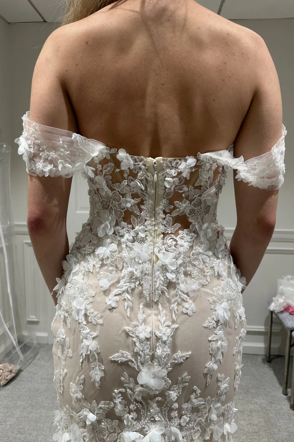 Farrah with Veil (Bel Aire Bridal Veil V7440C) - Image 10