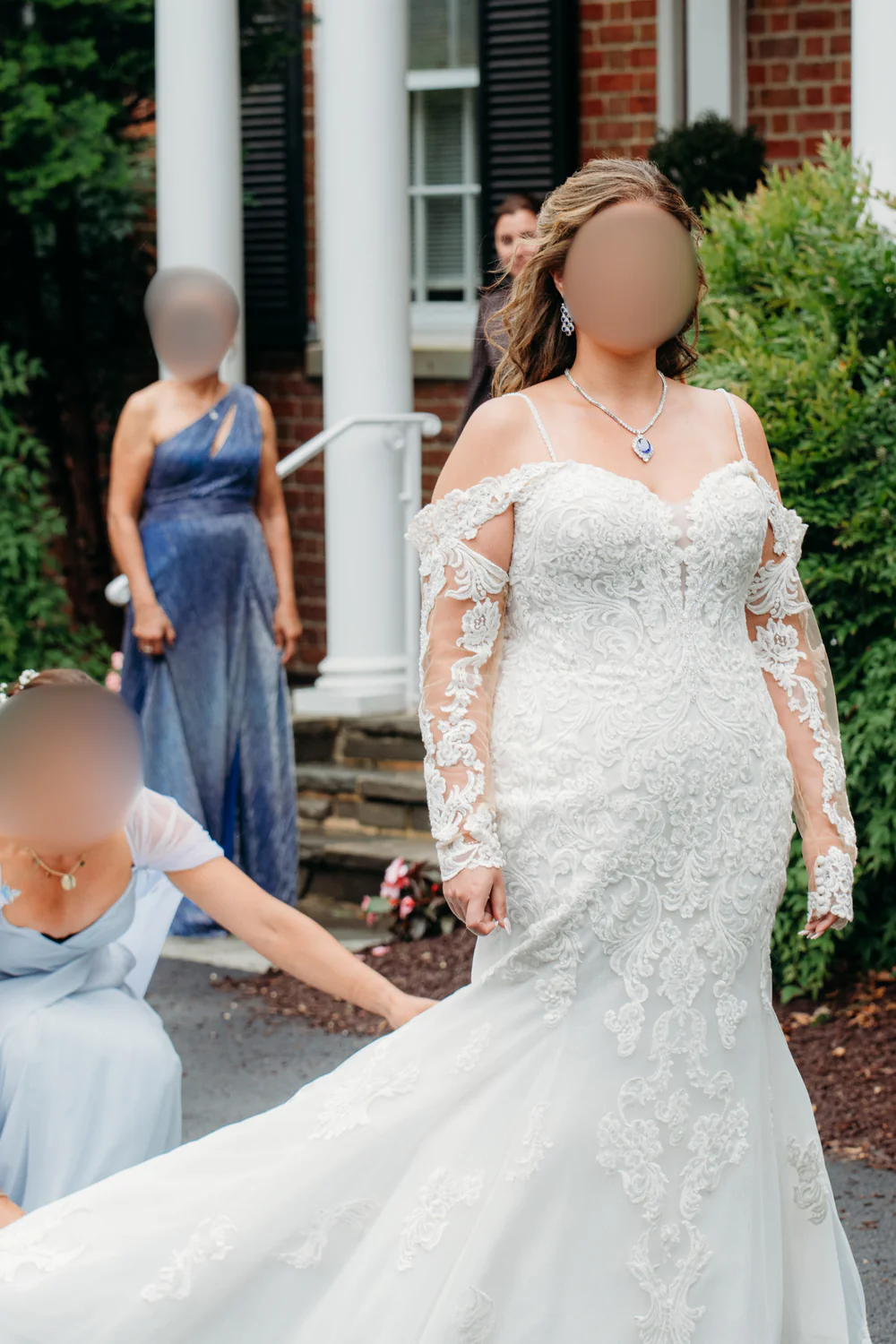Fiona with Veil and Overskirt and Sleeves - Image 3