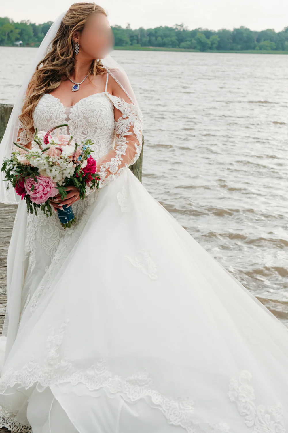 Fiona with Veil and Overskirt and Sleeves - Image 4