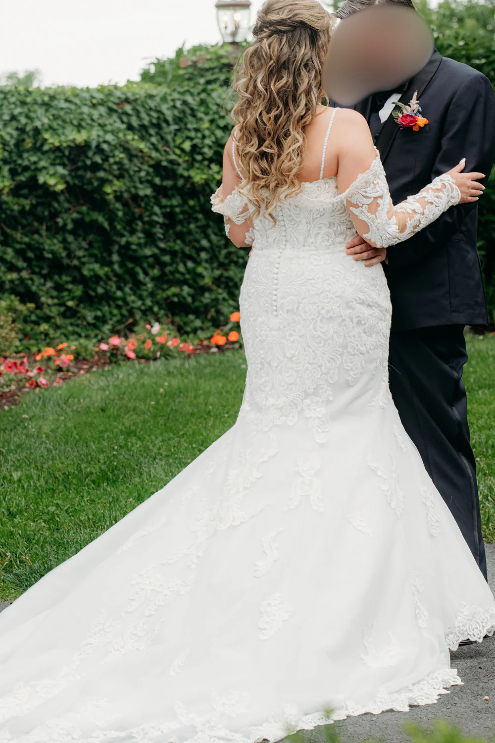 Fiona with Veil and Overskirt and Sleeves - Image 6