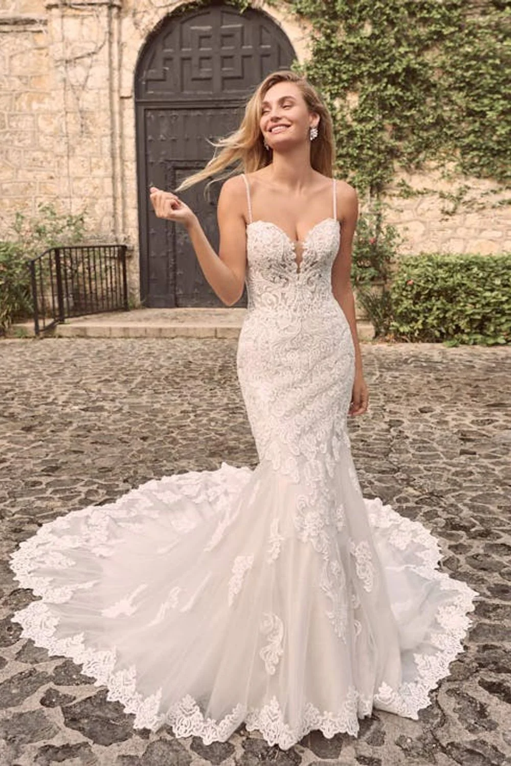 Fiona with 2 Veils