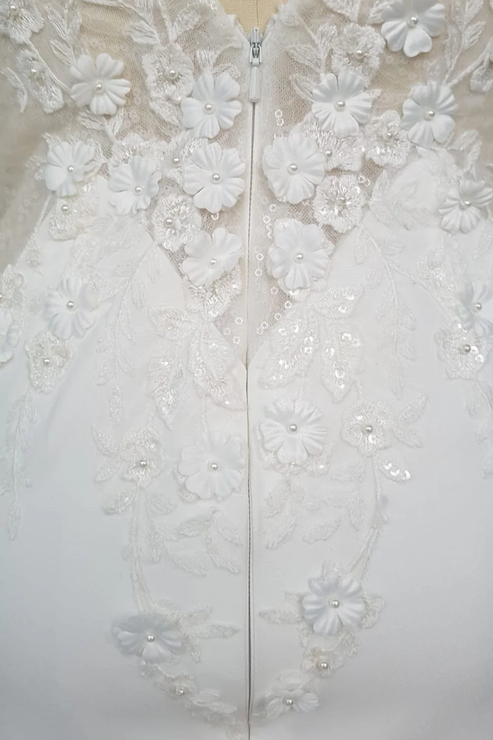 Fit and Flare Ivory Bridal Gown Size 6 - Image 5
