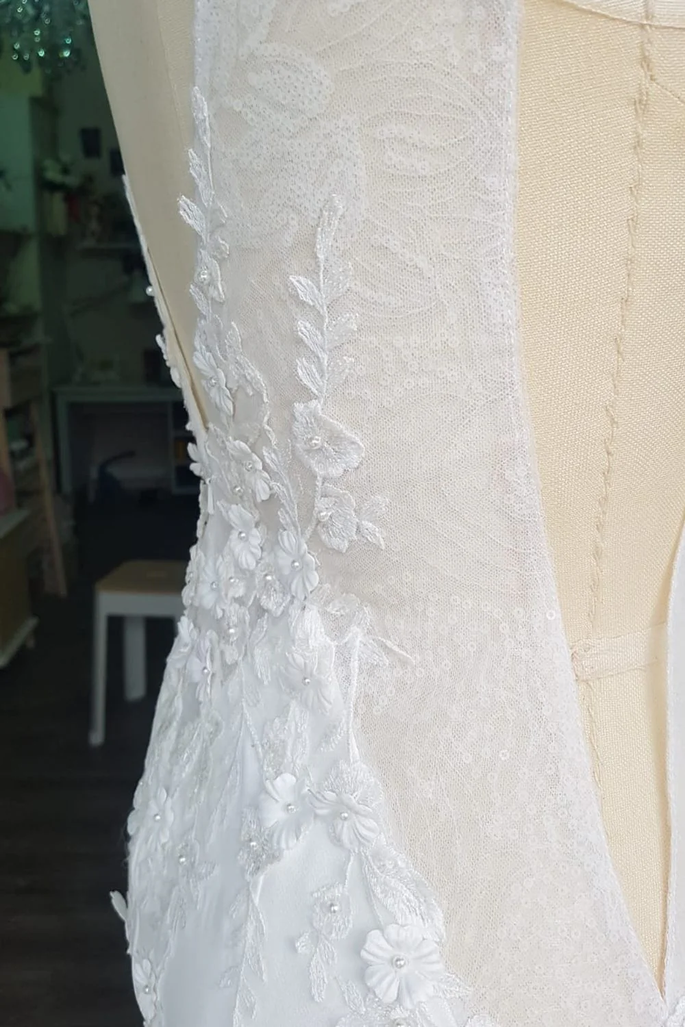 Fit and Flare Ivory Bridal Gown Size 6 - Image 7