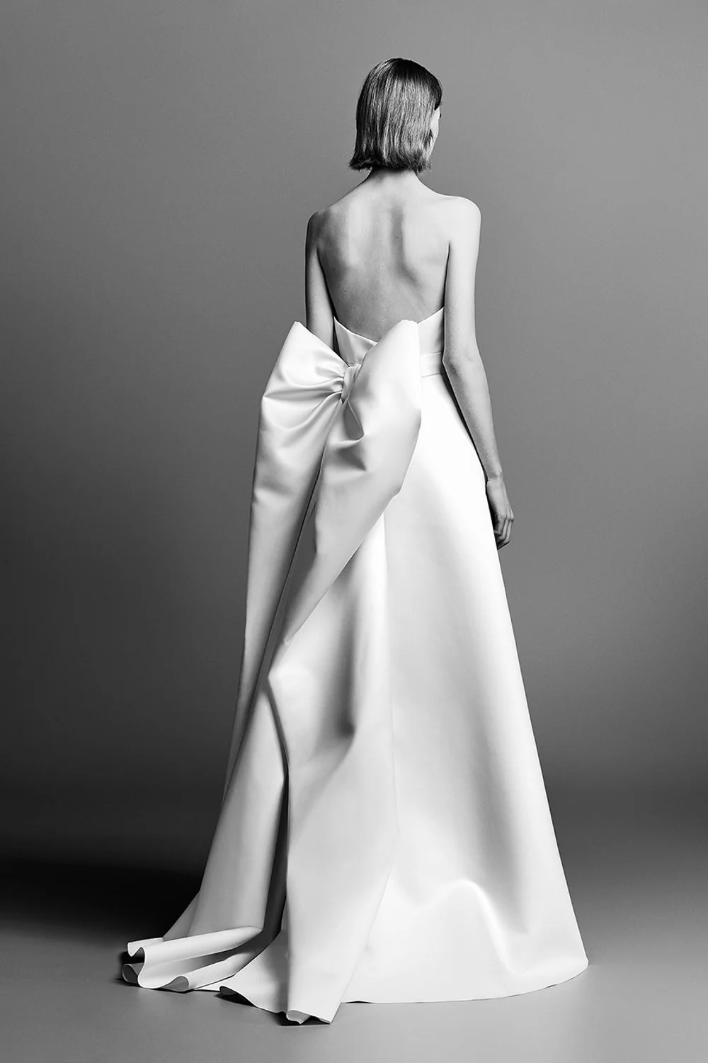 FLOWER SLEEVE GOWN - Image 2