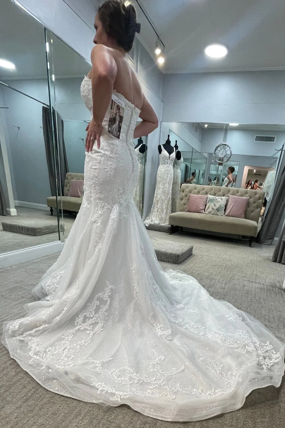Frederique with Veil - Image 11