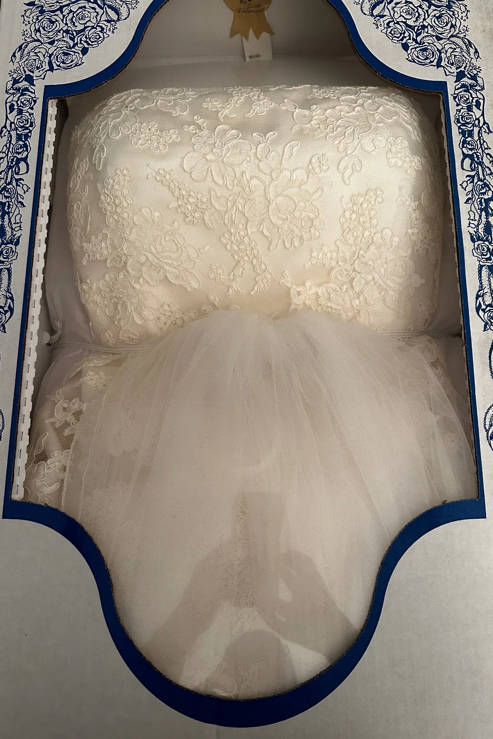 Ivory and Lace - Image 2