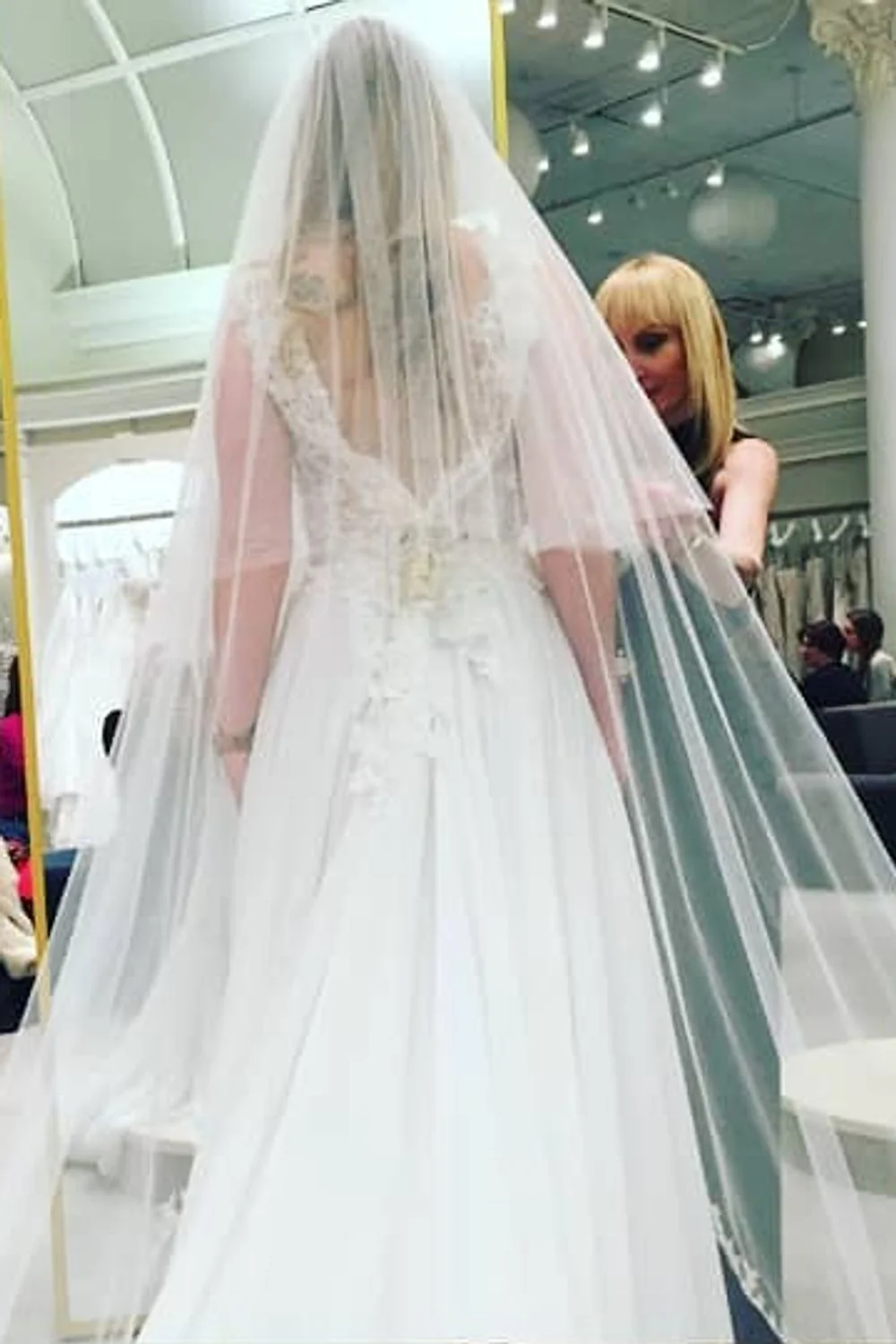 Giselle 6865 with Veil - Image 4
