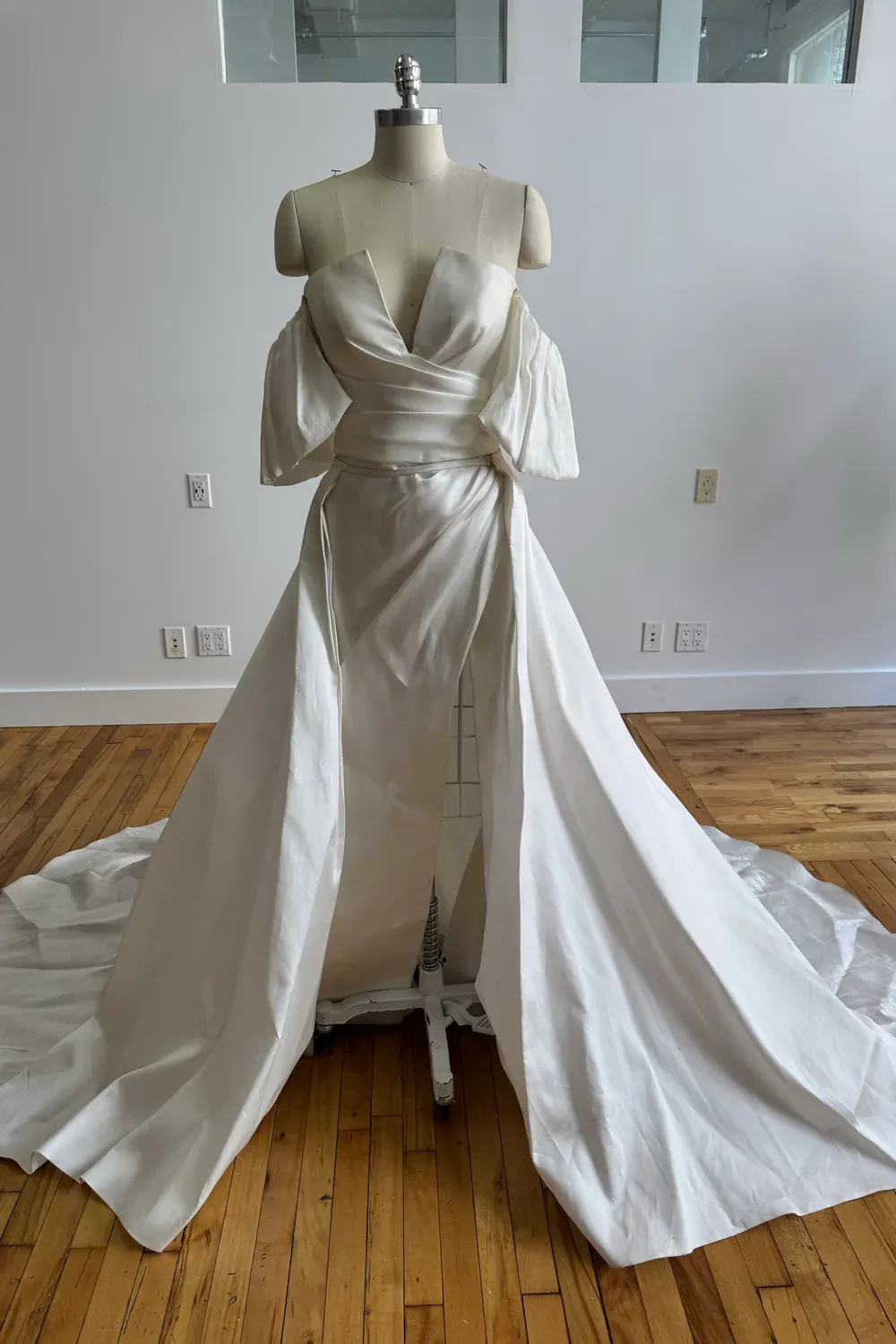 HADRIANSKIRT - Image 2
