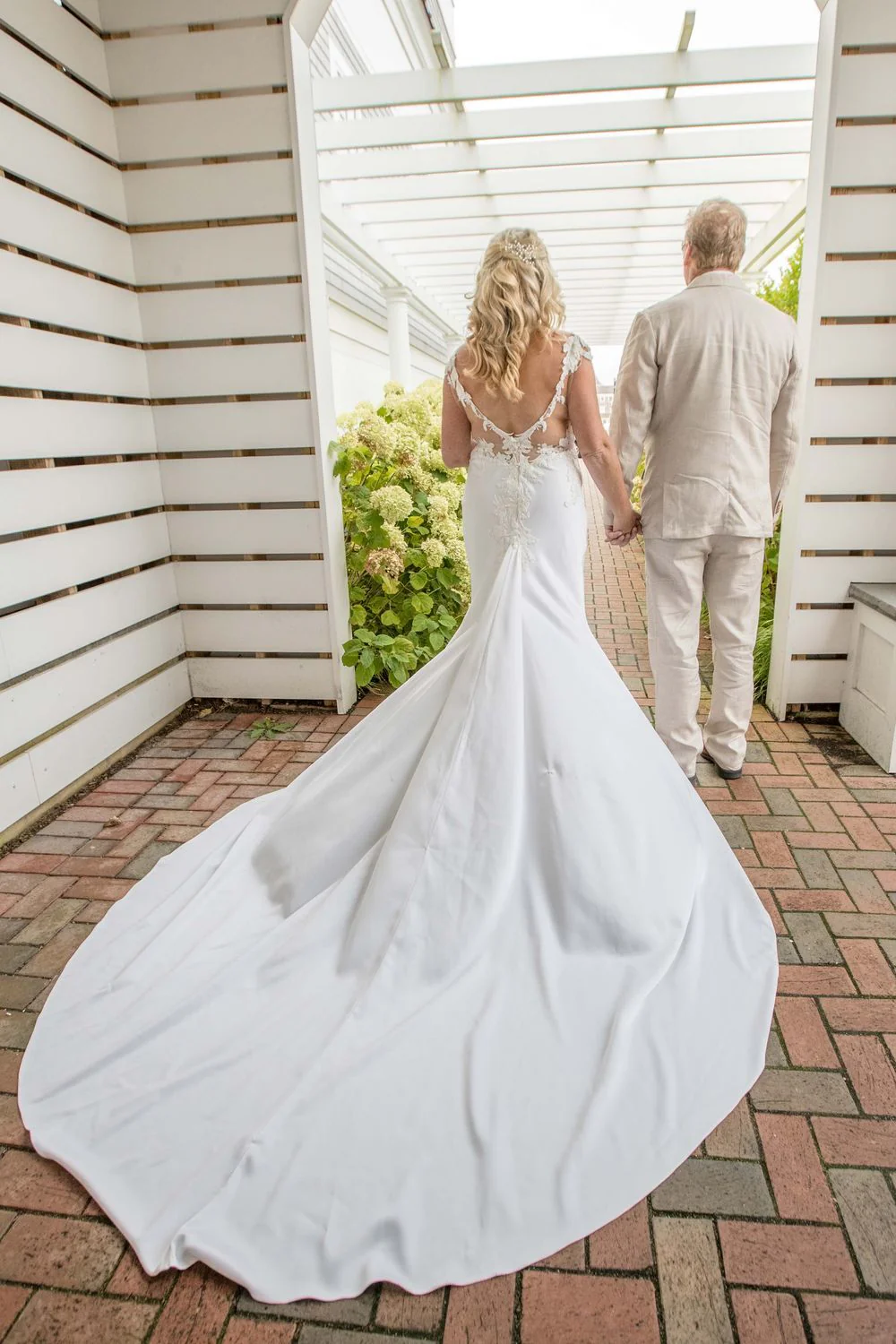 Harmonica - With Full Length Veil - Image 5