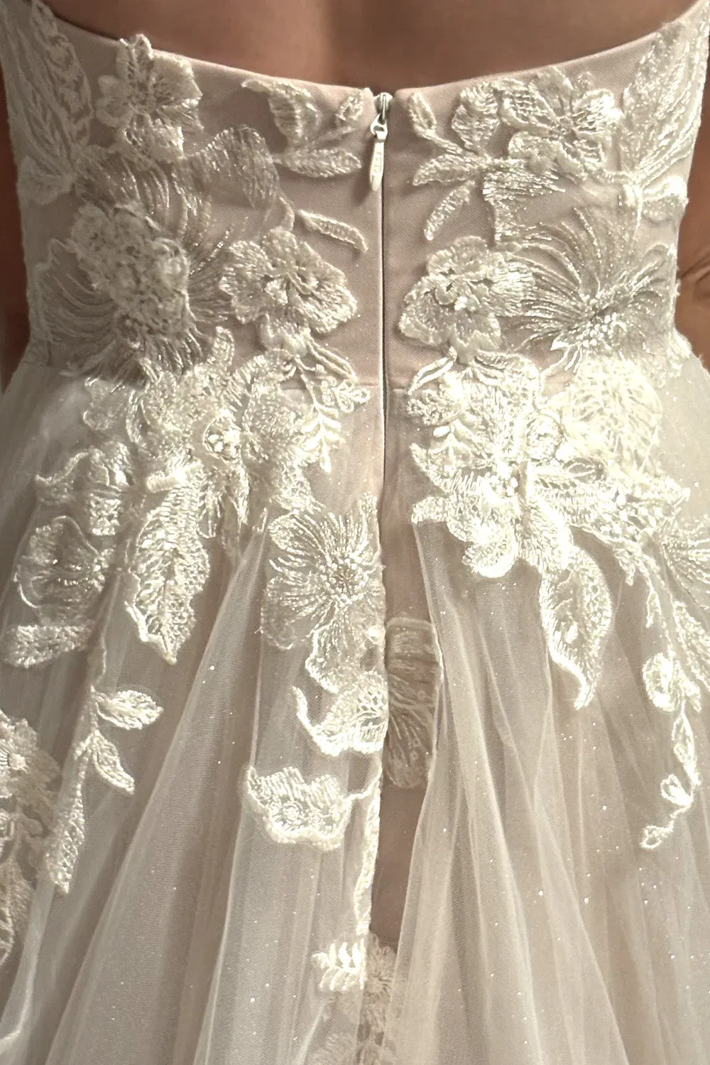 Haven ML9119 with Shawl and Glitter Tulle - Image 8