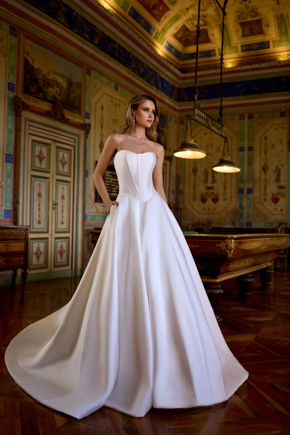 Idonna with Detachable Wrap