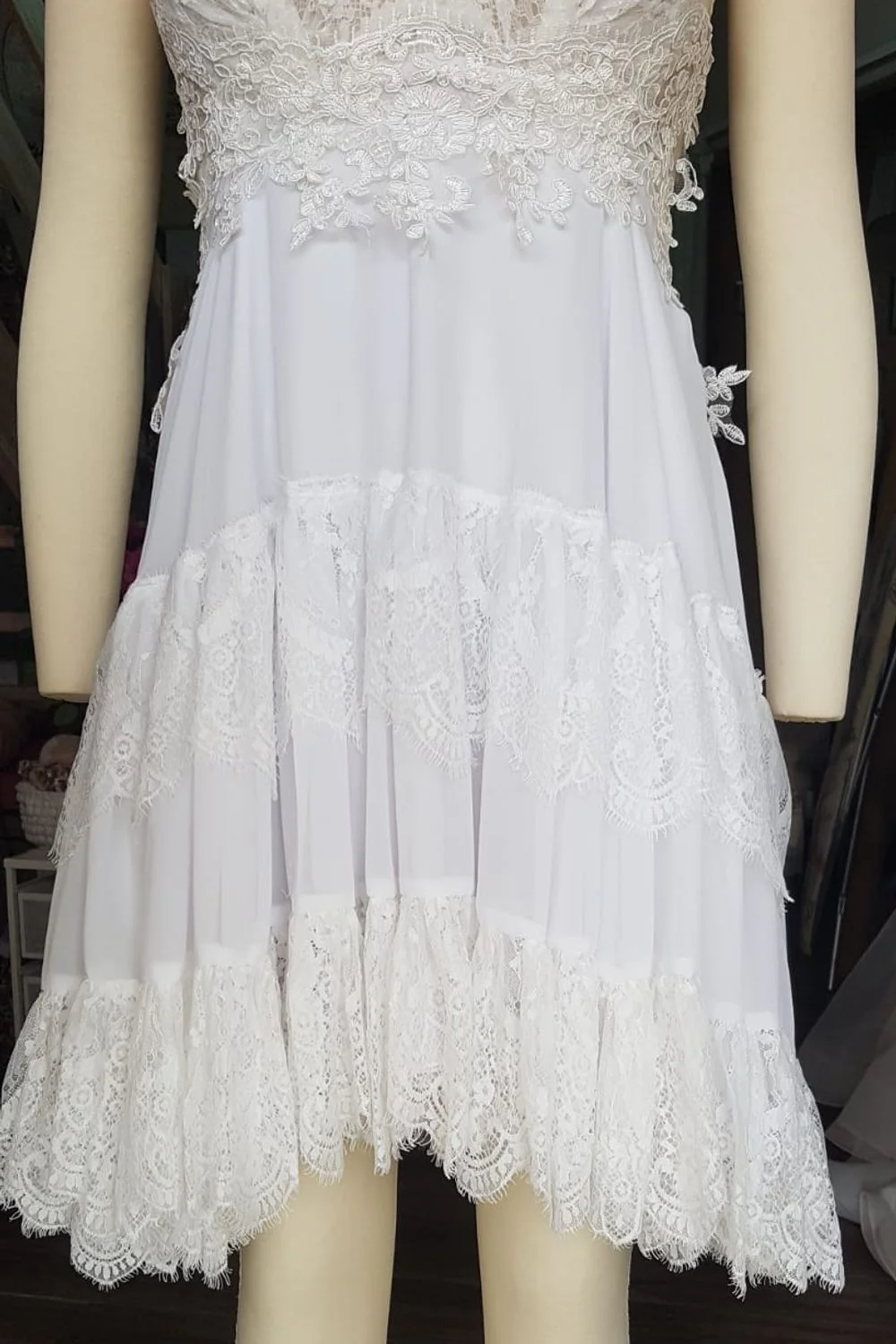Lace Tiered Bridal Mini Dress For Sizes 4-6 - Image 6