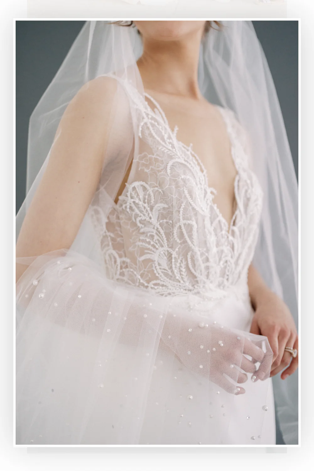 LE1226 with veil - Image 12