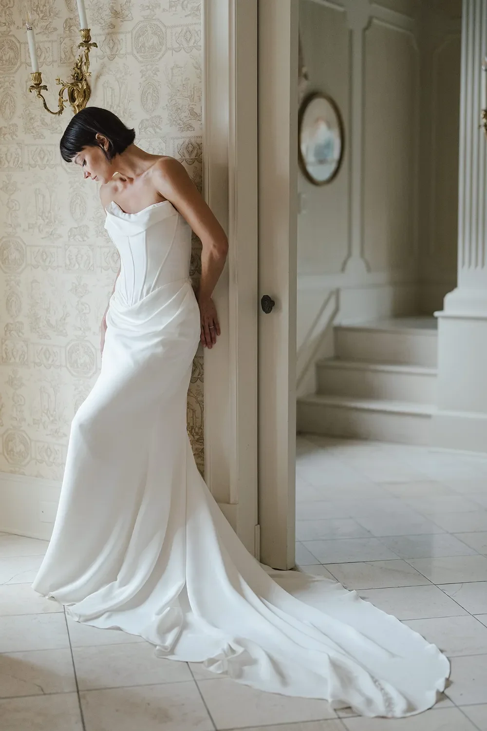 LE1317 with Veil - Image 5