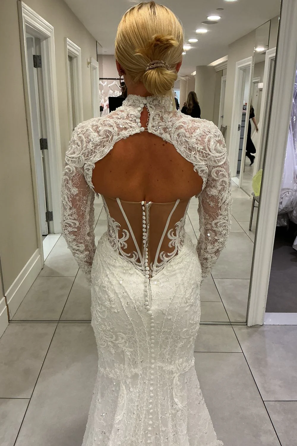 LE1399 with Custom Jacket and Sleeves - Image 12