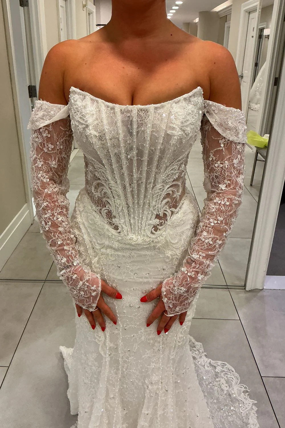 LE1399 with Custom Jacket and Sleeves - Image 8
