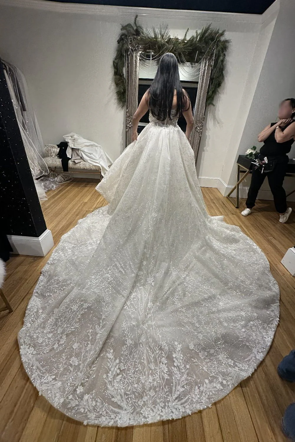 LE2255 - Image 2