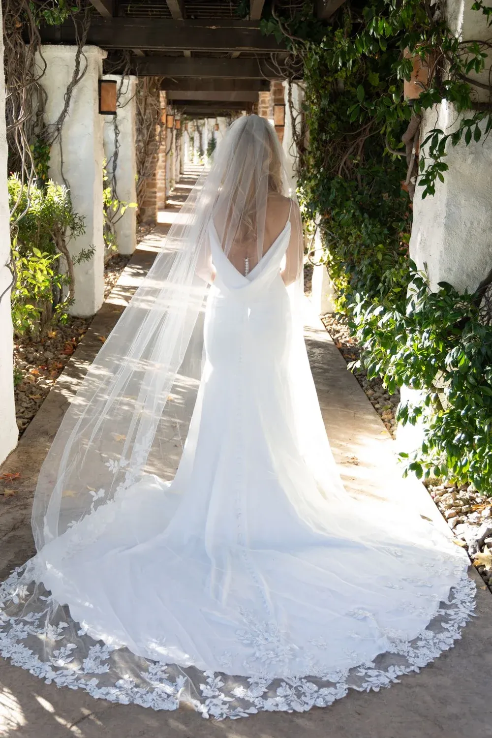 LISS With Veil - Image 10