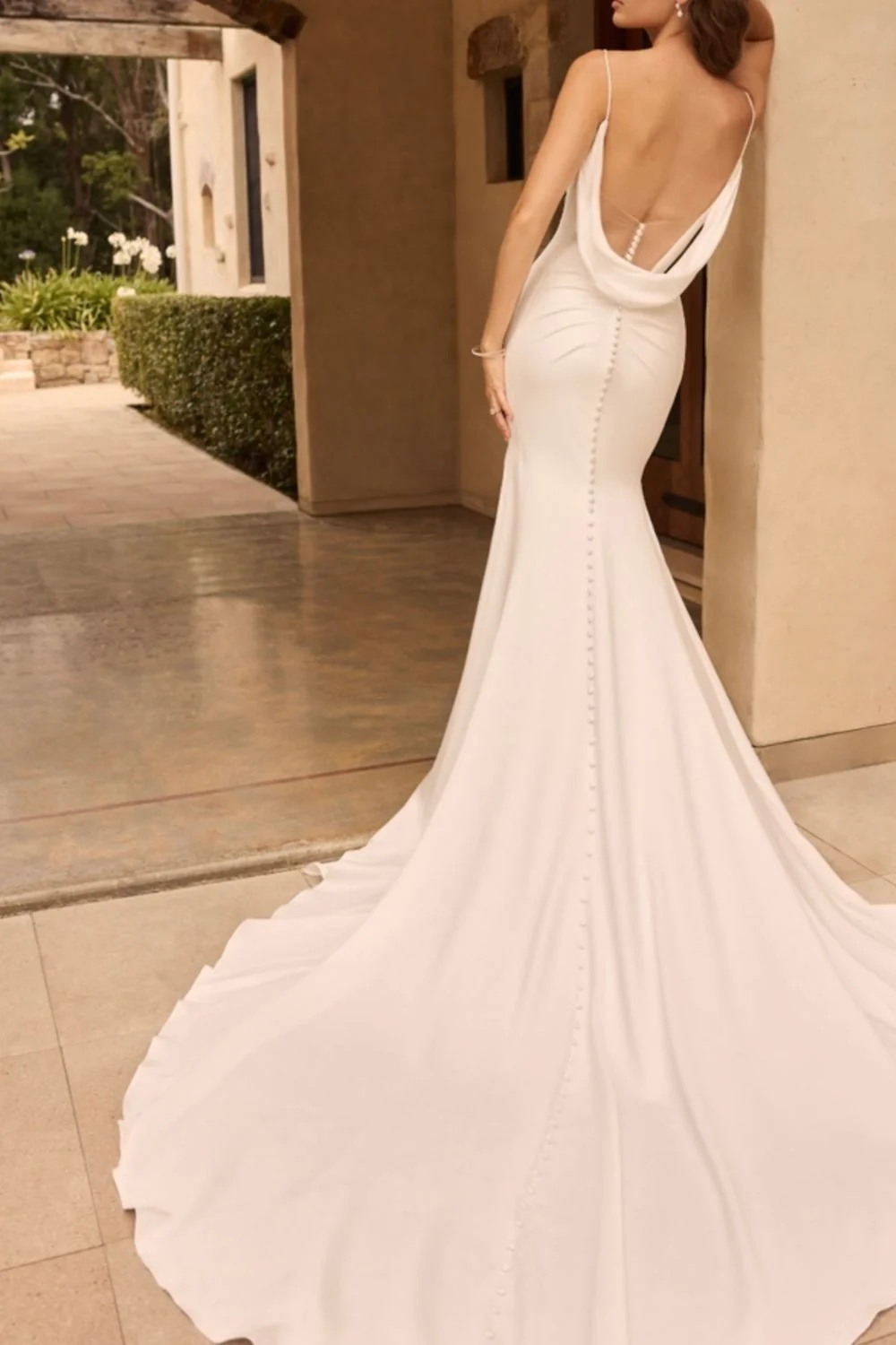LISS With Veil - Image 2