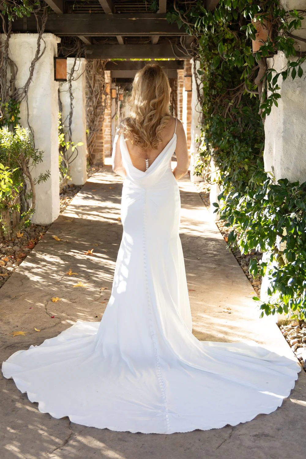 LISS With Veil - Image 9