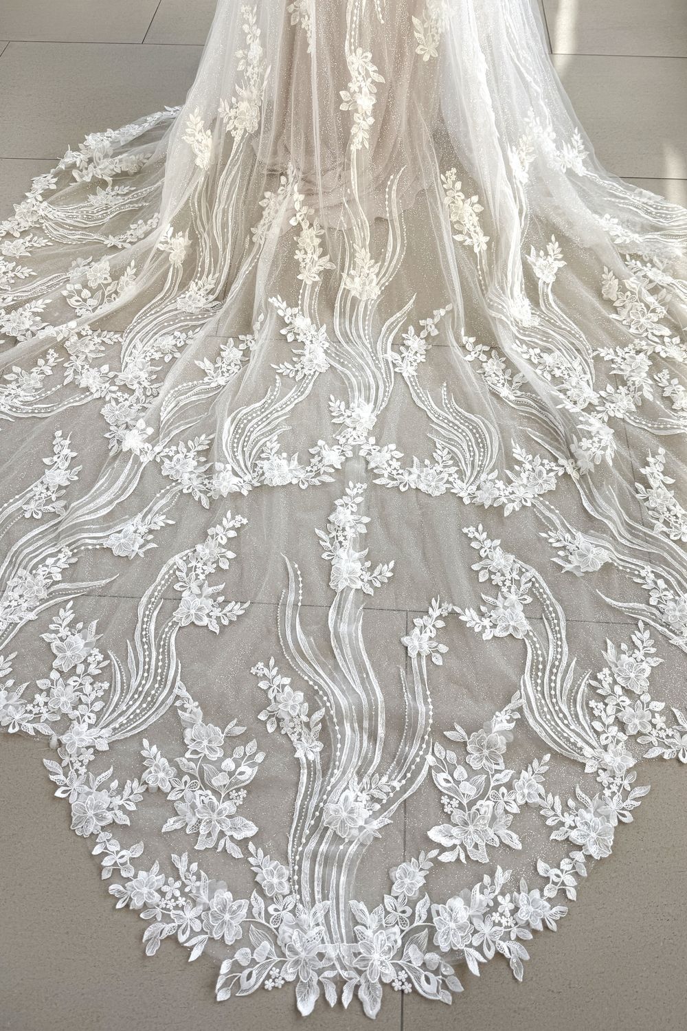 Matea w/ Veil & Sleeves - Image 9