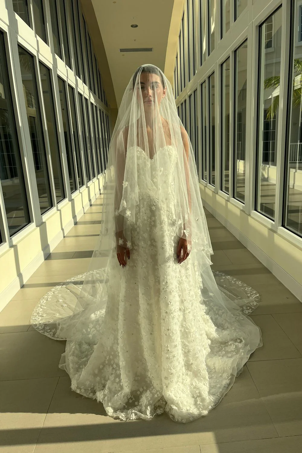 Messina with Veil - Image 3