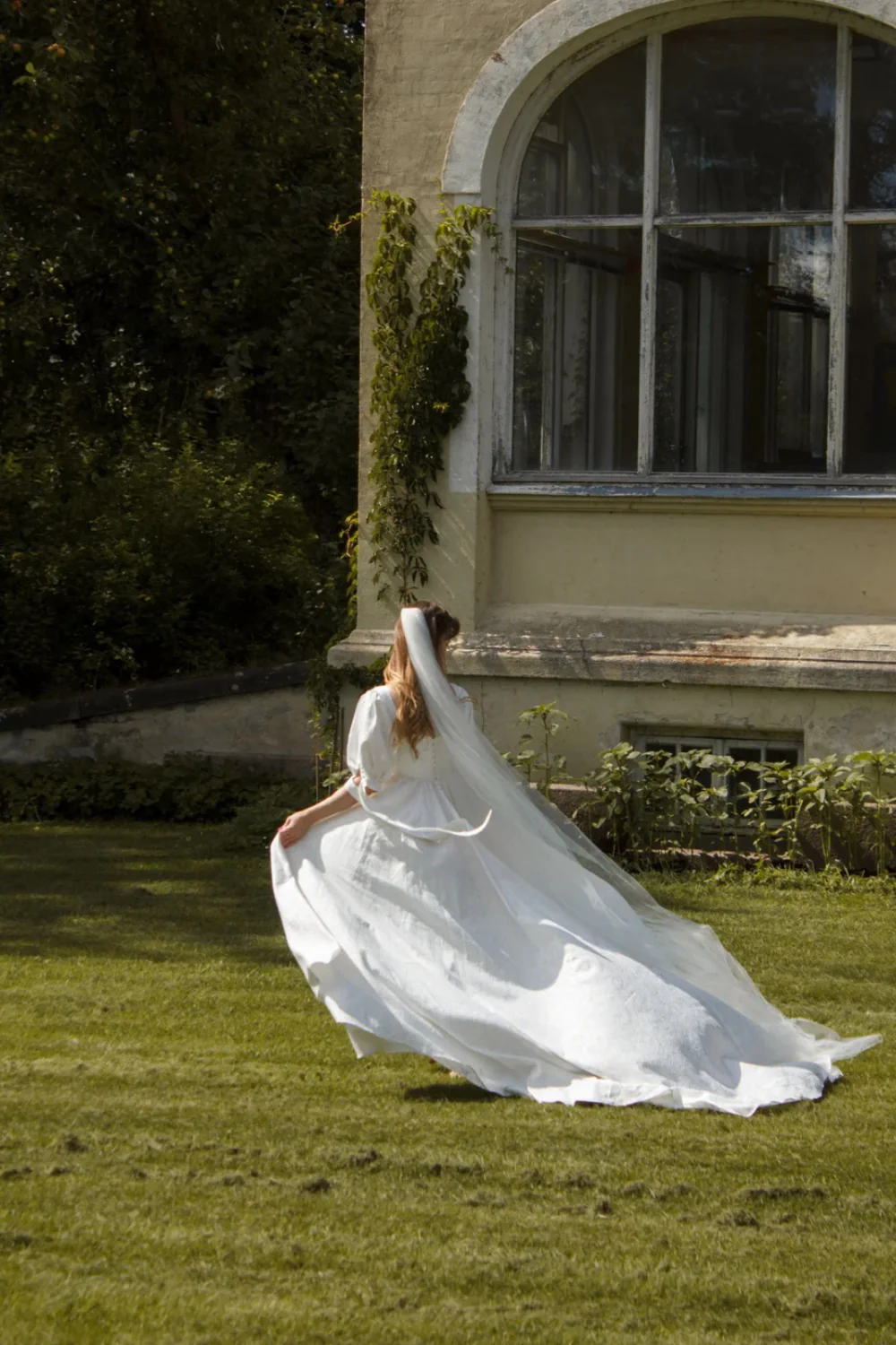 Minerva Bridal Gown - Image 8