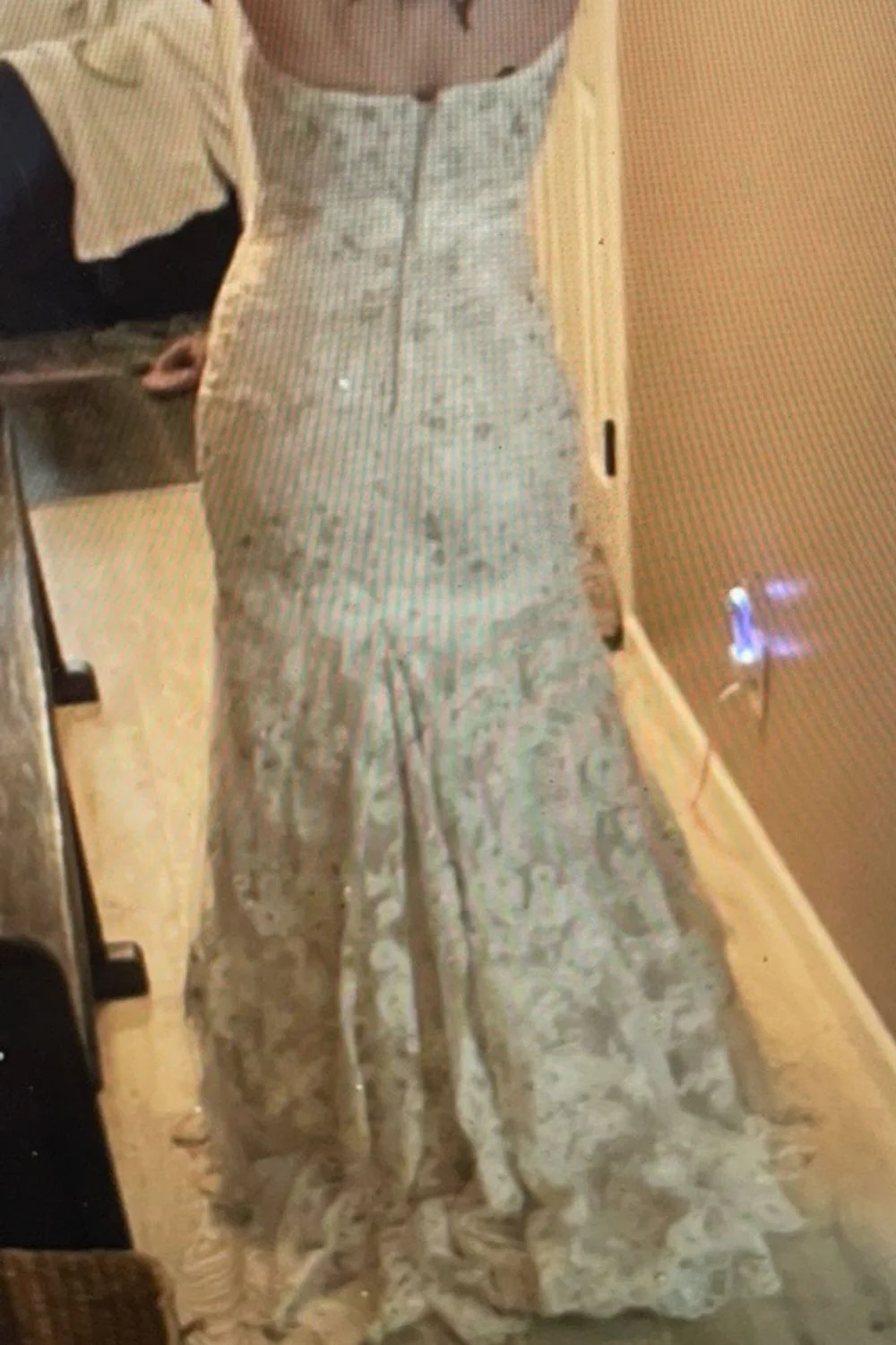 Mermaid Bridal Dress - Image 6