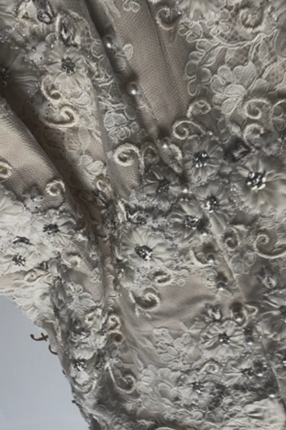 Mermaid Bridal Dress - Image 9