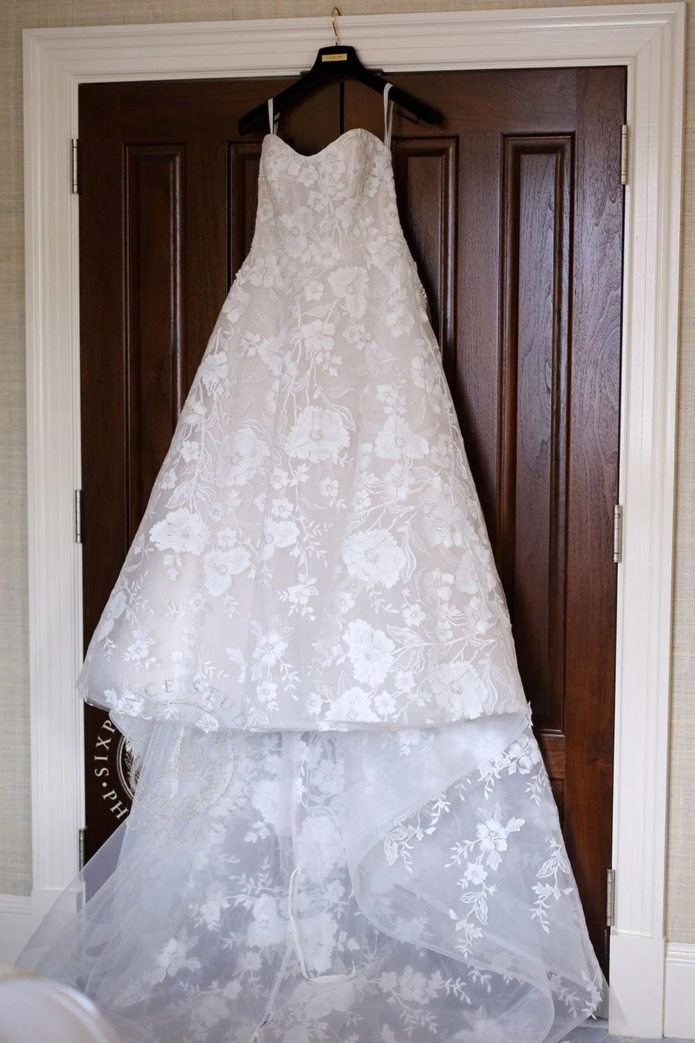 Nao with Custom Shawl - Image 10