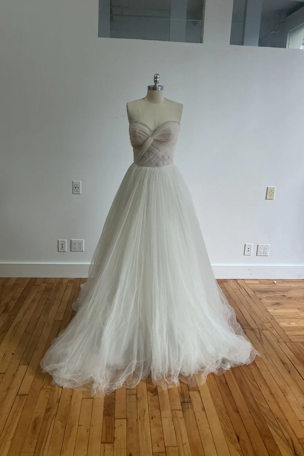 NF009 - Image 2