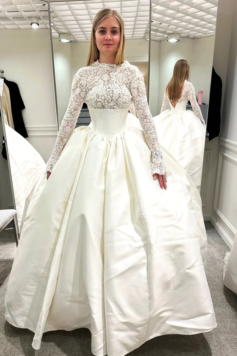 NF088 with veil and blusher