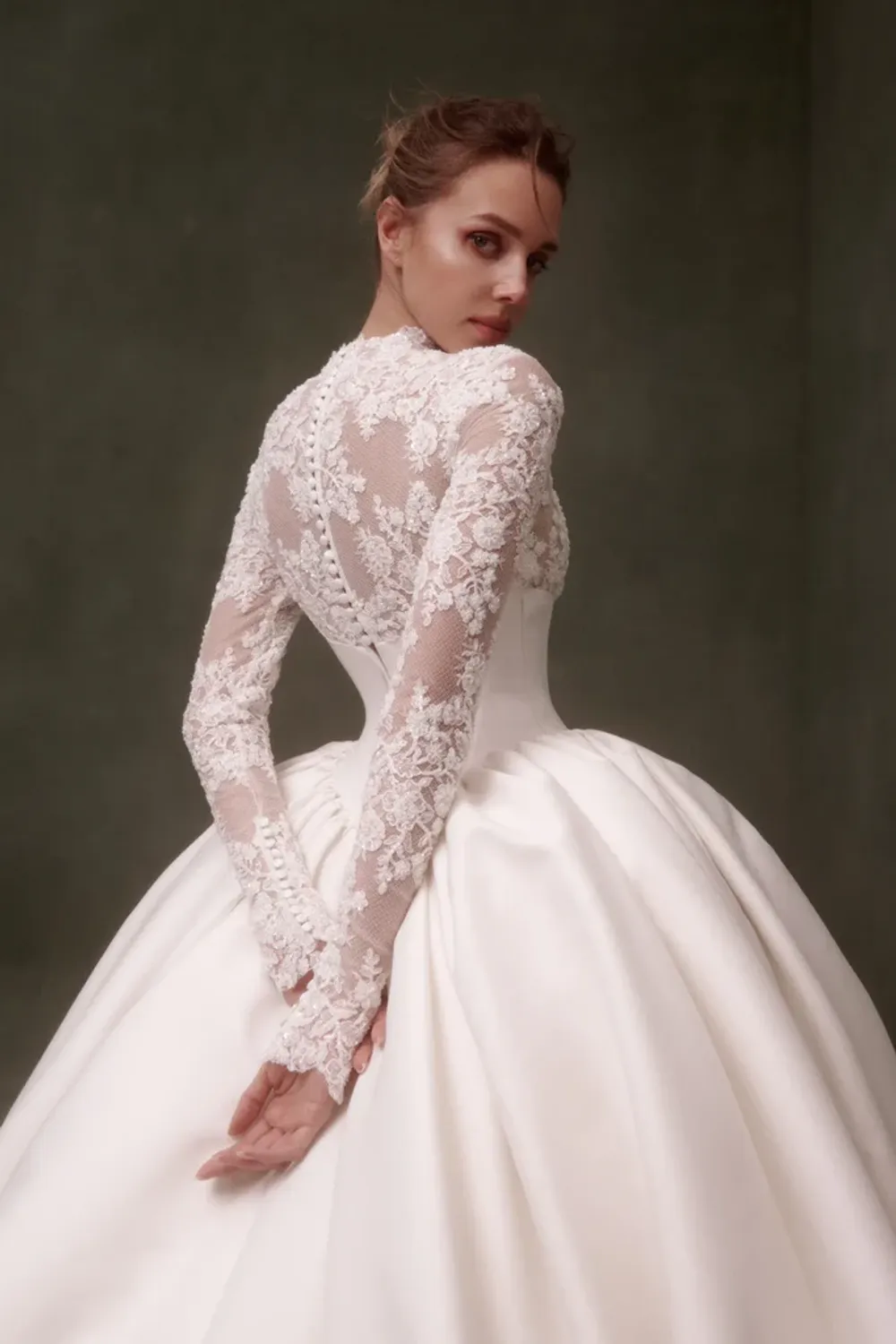 NF088 with veil and blusher - Image 7