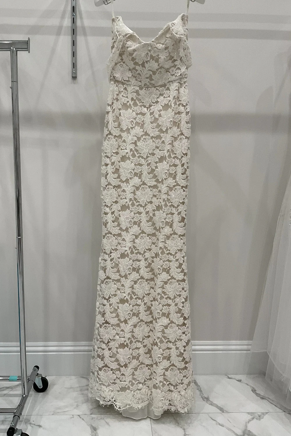 NO. 3 GOWN - Image 5