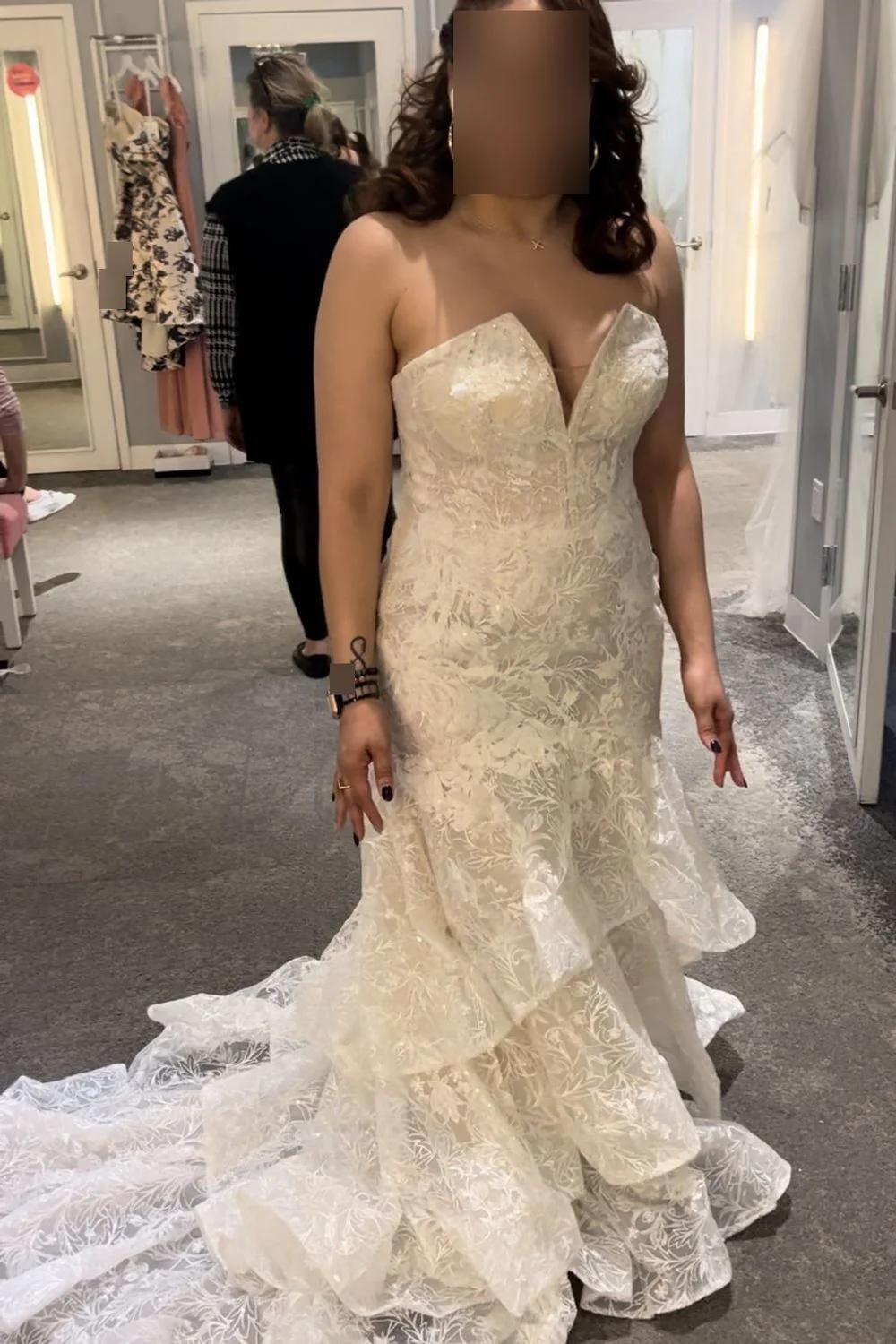 Notch neck lace Corset Mermaid