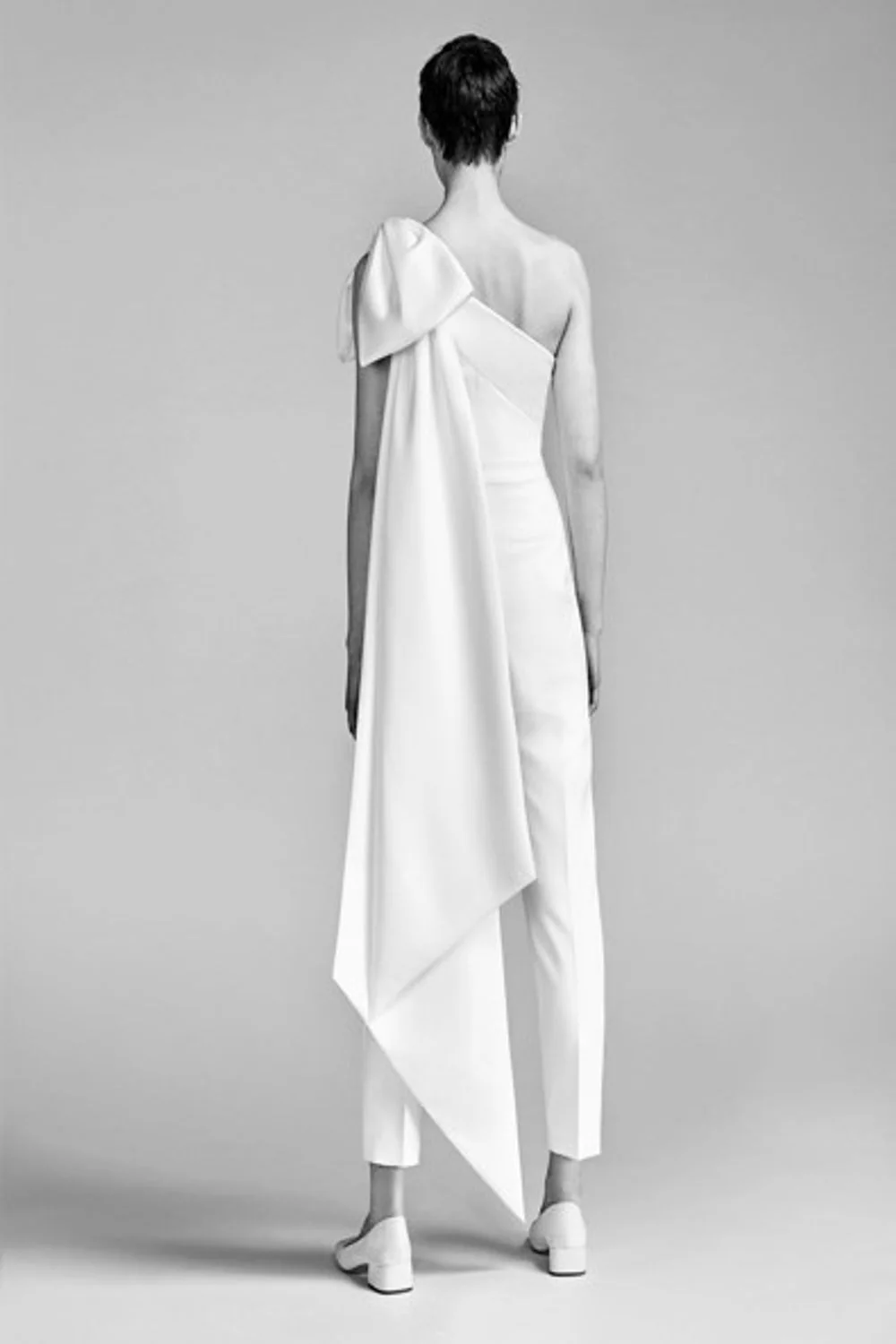 ONE SHOULDER BOW JUMPSUIT - Image 2