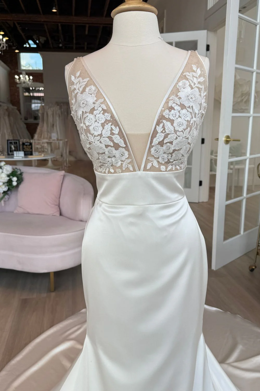 Paloma Blanca PBP5035