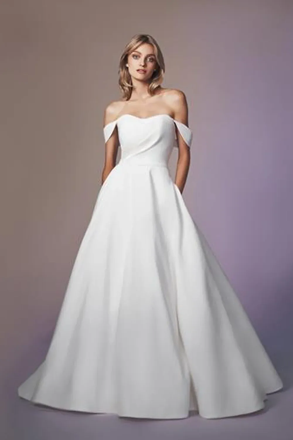 Paloma with Veil