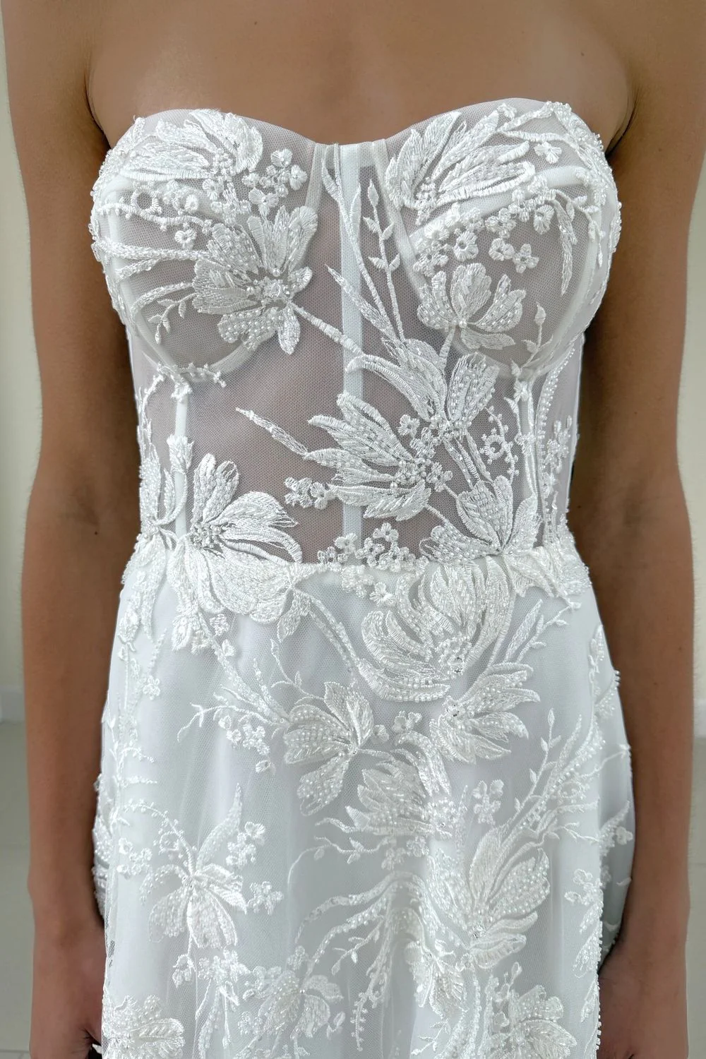 Peony with Sleeves - Image 4
