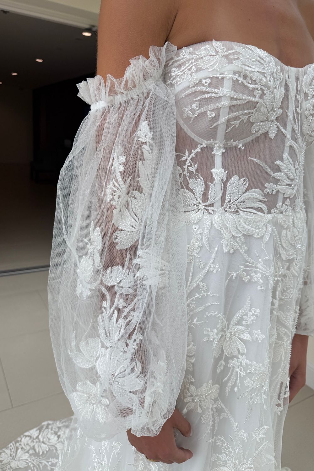Peony with Sleeves - Image 6