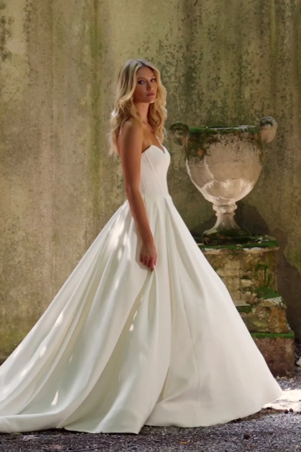 Priscilla 4162 - Image 4