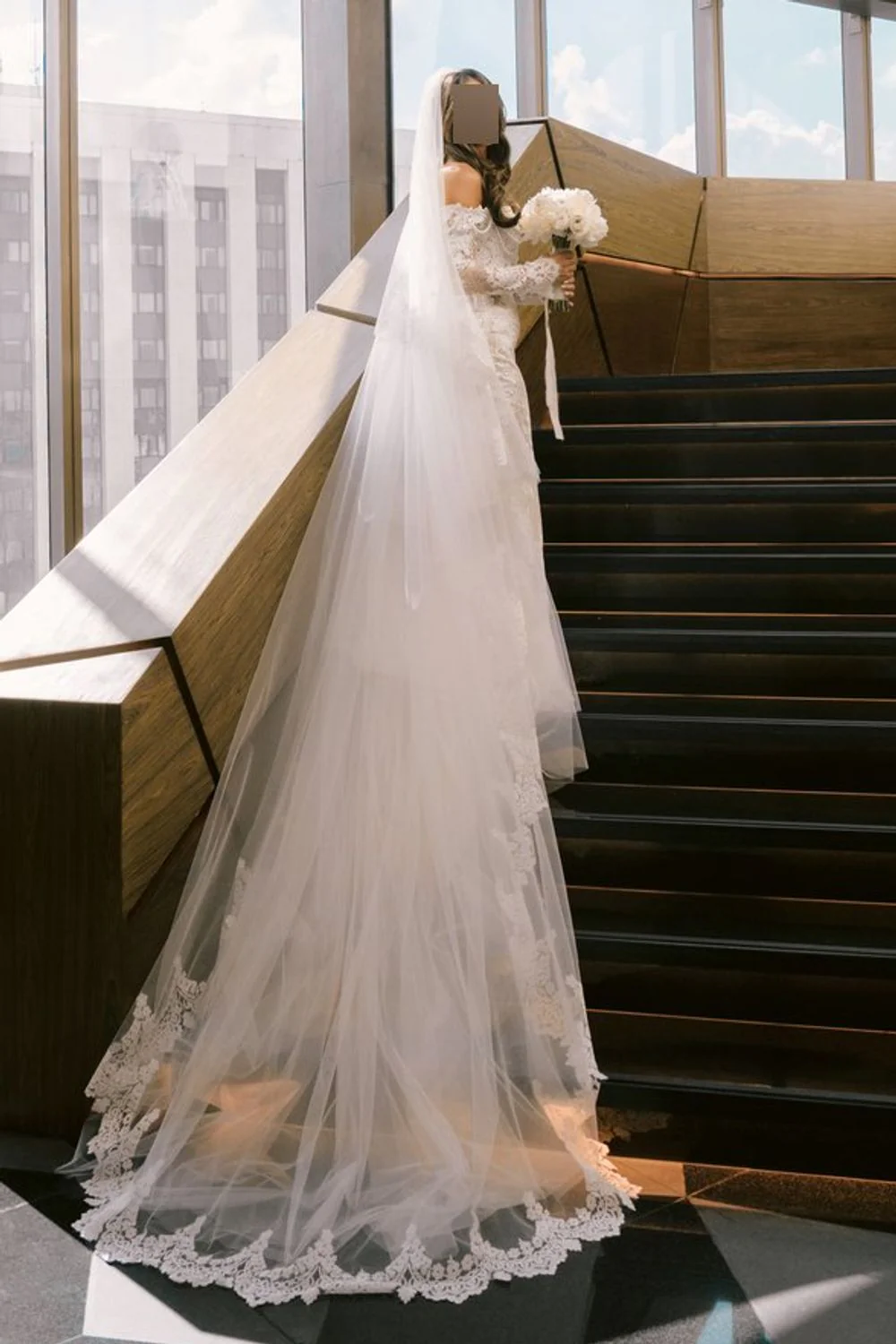 Overskirt 25-P109 and Veil 25-P09