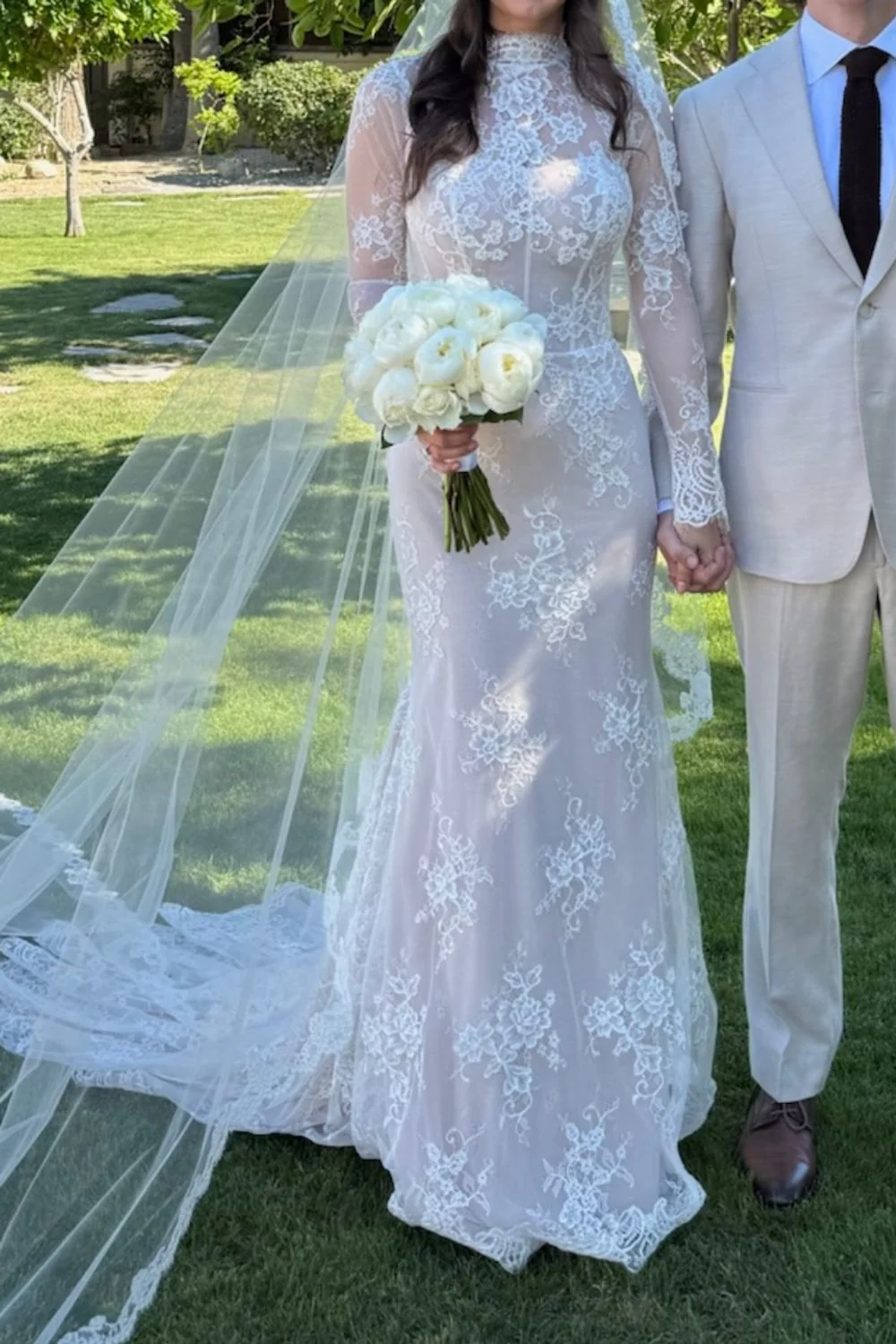 Rosalie with Veil - Image 8